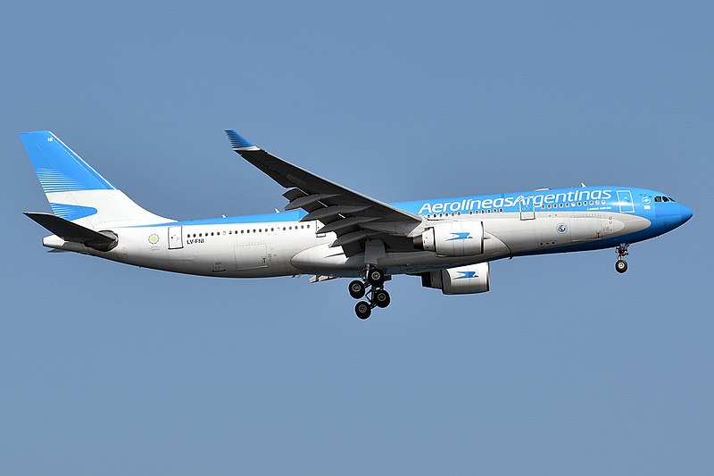 File:Aerolineas Argentinas, LV-FNI, Airbus A330-223 (49593359927).jpg