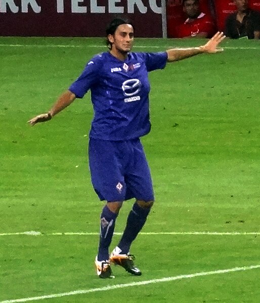 File:Alberto Aquilani - Fiorentina 2012.jpg