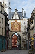 钟楼（法语：Tour de l'Horloge d'Auxerre）