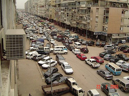 Congestion is a fact of life in Luanda. (Av. dos Combatentes)