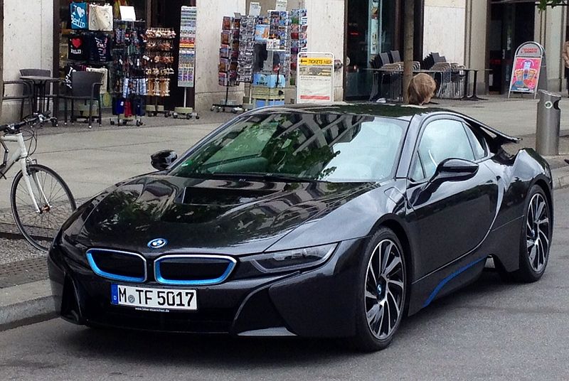 File:BMW i8 in Berlin.jpg