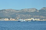 Bateau-Bus « Lou Roucaou » du Réseau Mistral dans la Rade de Toulon.