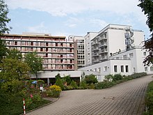 Kurhotel aus den 1970er Jahren(heute Klinik Bavaria, rechts neuere Erweiterungsbauten)