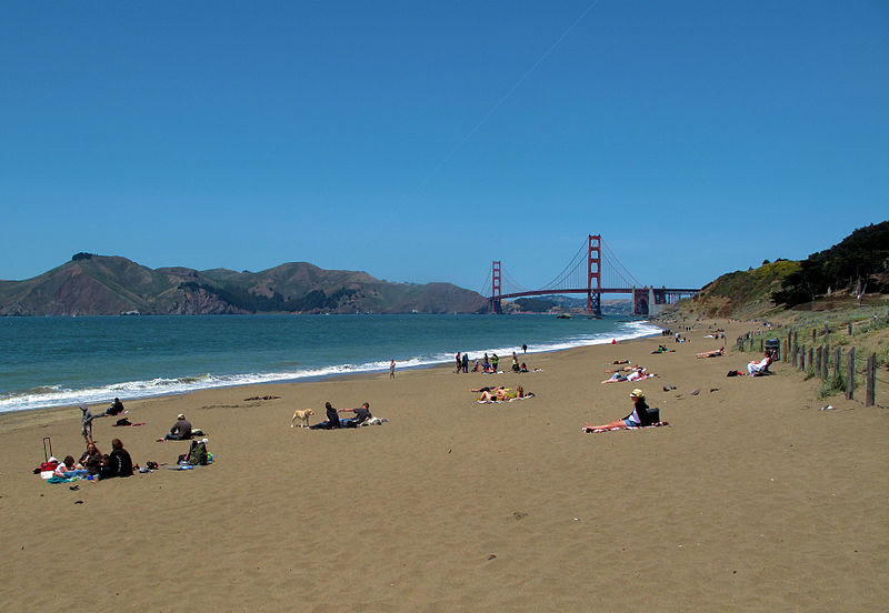 File:Beach in San Francisco (3617494669).jpg