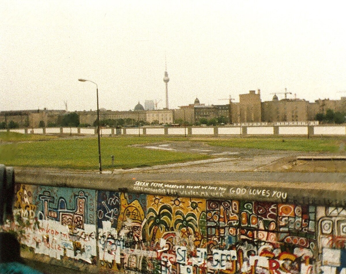 Потсдамская площадь Берлинская стена
