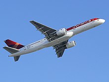 Eine Boeing 757-200 der Avianca über Miami, 2005