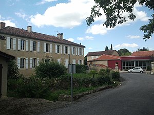 Boucagnères - Village.jpg