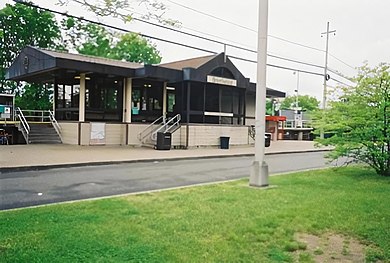 Brentwood LIRR Station.jpg