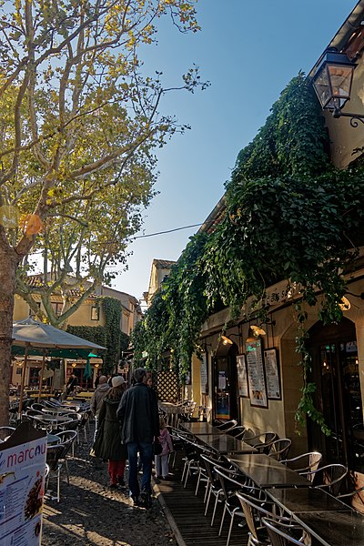 File:Carcassonne - La Cité - Place Marcou - View West.jpg