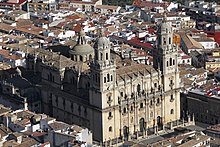 Cathédrale de Jaén desde el Castillo.jpg