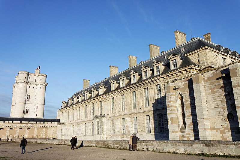 File:Château de Vincennes - Vue d'ensemble - PA00079920 - 002.jpg