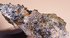 Chalcocite makalesinin açıklayıcı görüntüsü