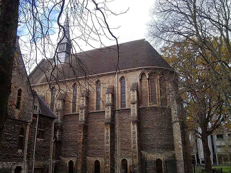 File:Chapel of St Anthonys College, Oxford.jpg