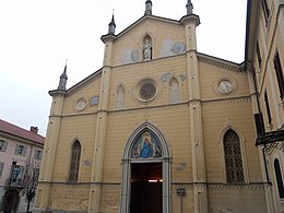 Église paroissiale des Saints Pierre et Paul.JPG