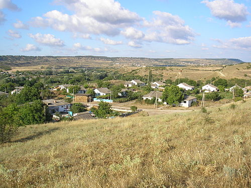 Село заря. Красная Заря Бахчисарайский район. Село красная Заря Бахчисарайского района. Село Заря Красногвардейский район Крым. Саурчи Крым село.