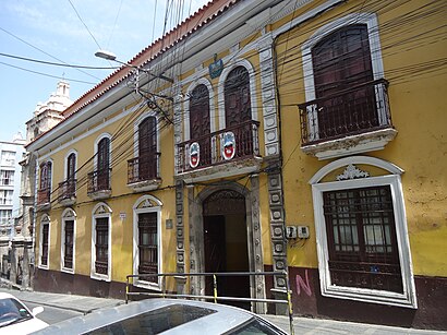 Cómo llegar a Colegio Ayacucho en transporte público - Sobre el lugar