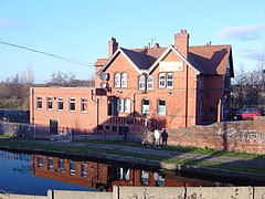 Leeds-Liverpool kanalındaki Cookson's Bridge PH - geograph.org.uk - 105603.jpg