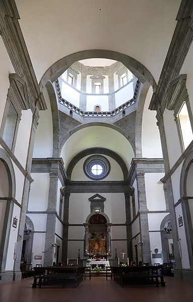 File:Cortona, madonna del calcinaio, interno 02.jpg