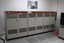 DECSYSTEM- 20 KL-10 (1974).jpg 