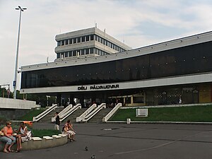 Main entrance of the South Railway Station in Budapest 2009