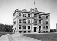 The Public Archives of Canada building in 1923, prior to its 1925 expansion. The institution was housed at 330 Sussex Drive from 1906 to 1967. Dominion Archives 1923.jpg