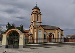 Donji Tovarnik temploma