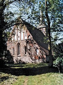 Dorfkirche Vipperow.jpg
