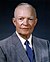 Dwight D. Eisenhower, oficiala fotportreto, la 29-an de majo 1959.jpg