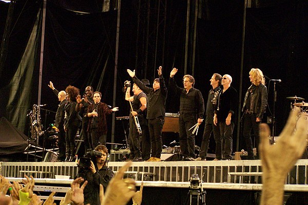 Bruce Springsteen and the E Street Band at the end of a performance in 2009