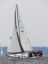 Endeavour 33 sailboat Sin Wagon 3709.jpg