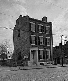 Eugene Field House, built as a townhouse in 1829 Eugene Field House, 634 South Broadway, Saint Louis (St. Louis City County, Missouri).jpg