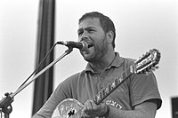 Flickr - Government Press Office (GPO) - Yehuda Poliker singing at the Jewish Arab Peace Rally in Neve Shalom.jpg
