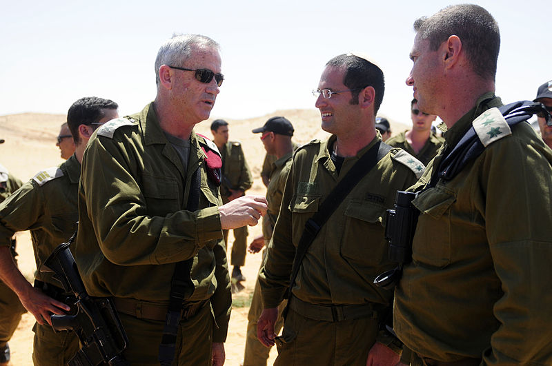 File:Flickr - Israel Defense Forces - President and Chief of Staff Visit Reservist Exercise (3).jpg