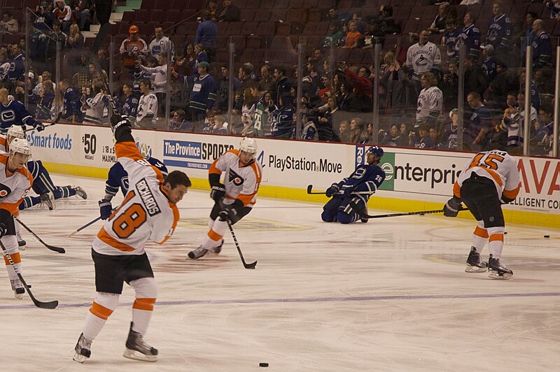 File:Flyers vs Canucks in Vancouver - 085.jpg