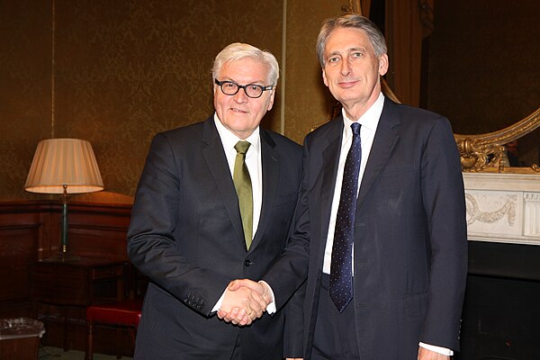 Hammond meeting with German Foreign Minister Frank-Walter Steinmeier in London, 30 November 2015