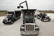 Peterbilt 389