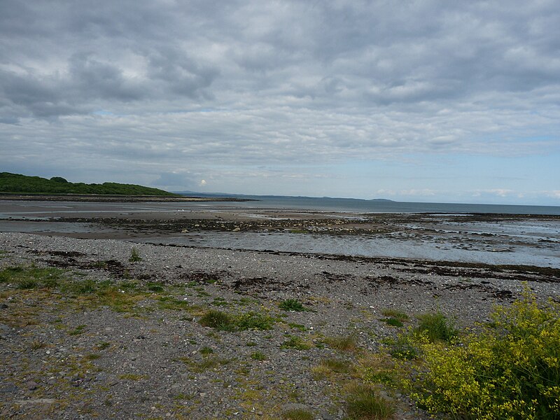 File:Garlieston Bay - geograph.org.uk - 2979117.jpg