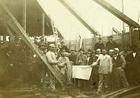 The topping off ceremont photographed by Alfred Theodor Collin Gentoftes vandtarn, rejsegilde.jpg