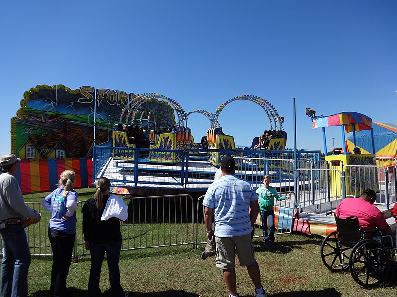 File:Georgia National Fair 2014, Midway 42.JPG