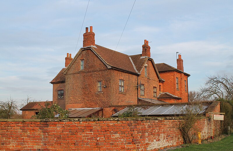 File:Glentworth Grange - geograph.org.uk - 3286431.jpg