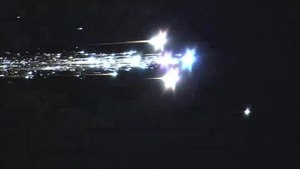 ファイル:Hayabusa atmospheric reentry (close-up).ogv