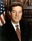 Senatör Sam Brownback.jpg'nin kafa vuruşu