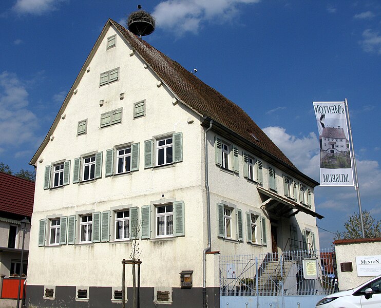 File:Heimatmuseum Menton in Teningen.jpg