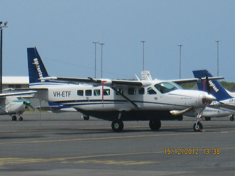 File:Hinterland Cessna caravan.JPG