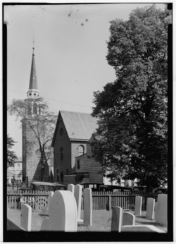 Historic American Buildings Survey Nathaniel R. Ewan, Photographer September 15, 1937 EXTERIOR - SOUTH ELEVATION - Christ Episcopal Church, New Brunswick, Middlesex County, NJ HABS NJ,12-NEBRU,1-5.tif