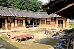 Historic House of Choi Eung Seong Main home.jpg