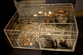 Présentation du trésor au British Museum