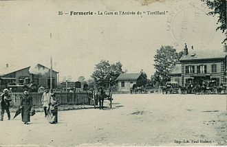 Arrival of the branch line train from Milly (left), postcard franked 1916 Hubert 35 - FORMERIE - La gare et l'arrivee du Tortillard.JPG
