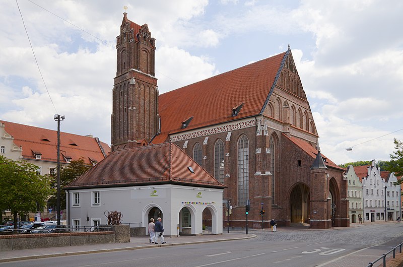 File:Iglesia del Espíritu Santo, Landshut, Alemania, 2012-05-27, DD 03.JPG