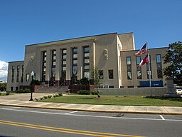 The Jackson County Courthouse i Pascagoula.